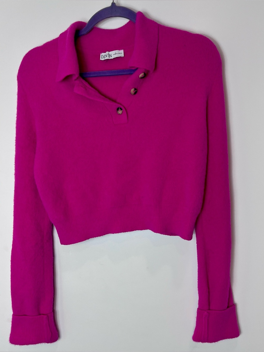 VTG Dilvin Hot Pink Magenta Button-Neck Cropped Fuzzy Sweater Collared